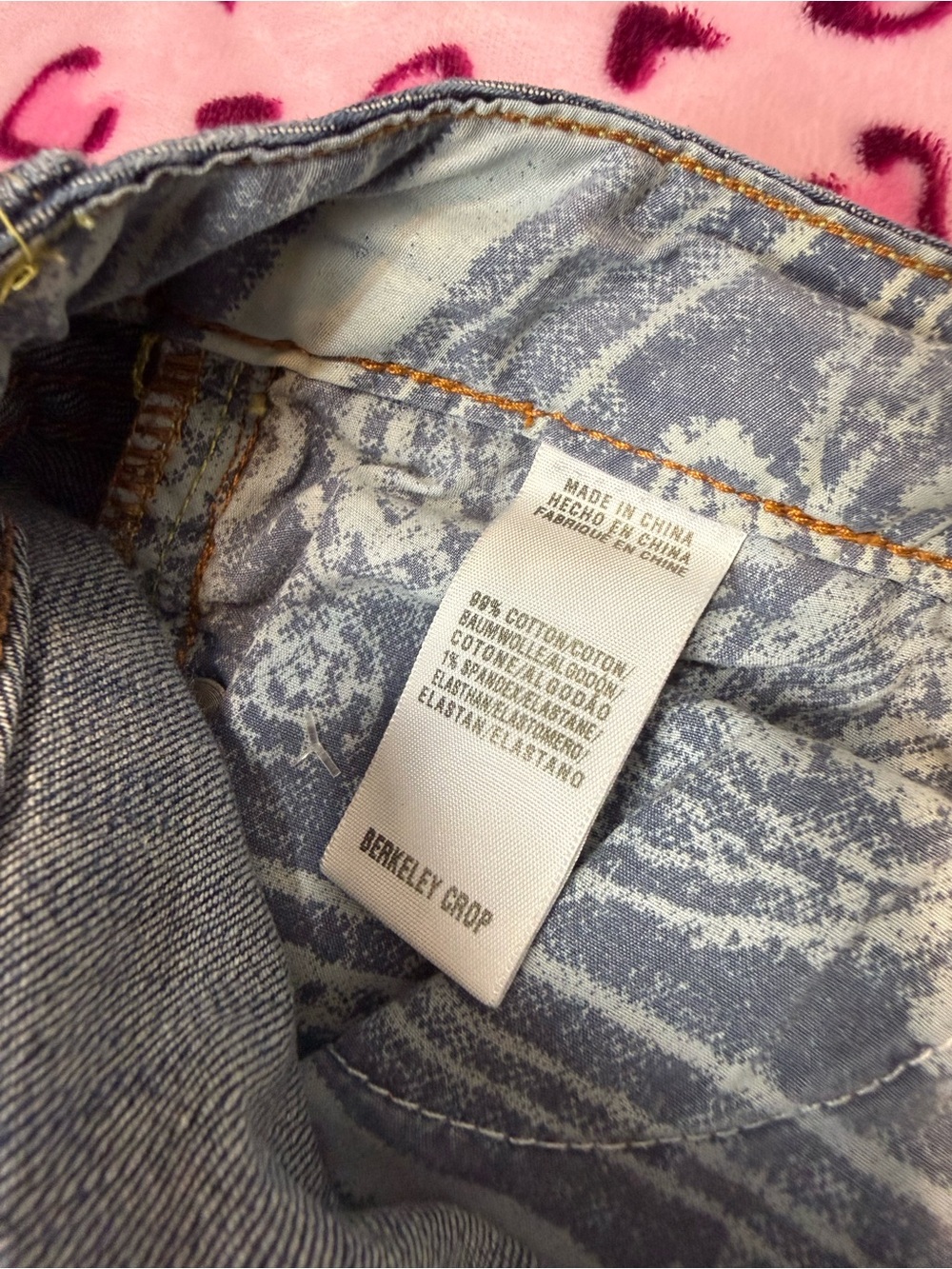 Lucky Brand Straight Leg Jeans in Faded Blue - Picture 4 of 10